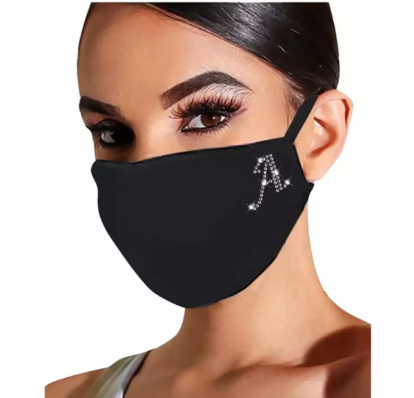 Stoffmasken black mit dem Buchstaben "A"